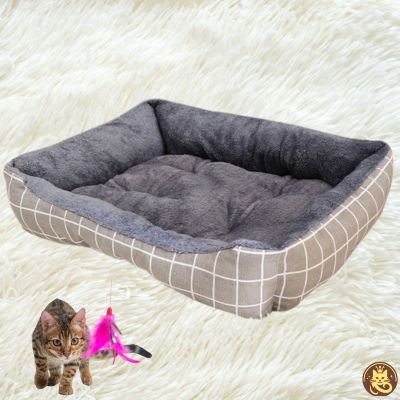 chat panier dreamynest gris motif carrés chat jouant