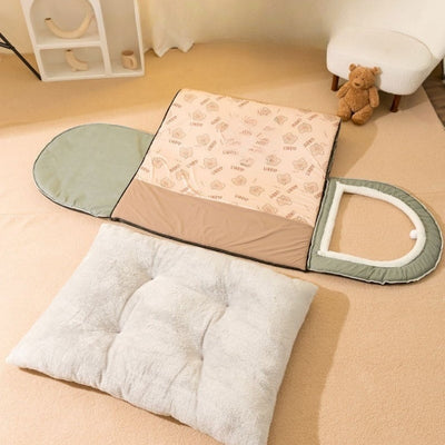 maison chat caramel complètement ouverte