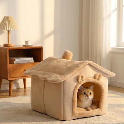 chat detendu dans niche pour chat interieur marron