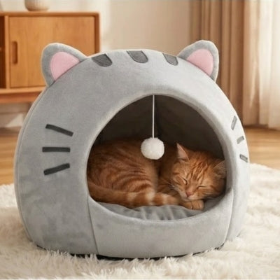 chat dort profondement dans niche a chats