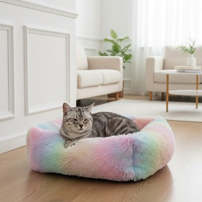 chat endormi sur un des coussins chats Nuage Arc-en-Ciel
