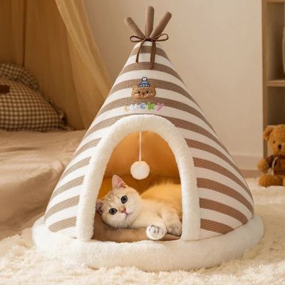 chaton detendu niche pour chaton