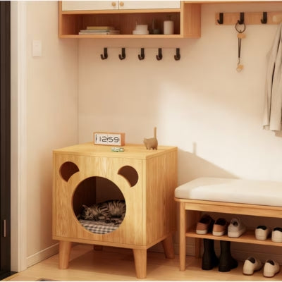 chaton dort dans modèle chêne maisonnettes pour chats dans entrée