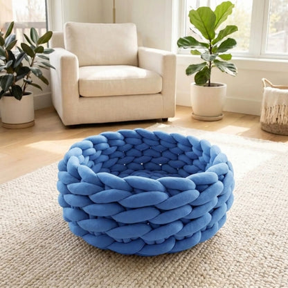 chaton panier tricot bleu vif salon cocooning