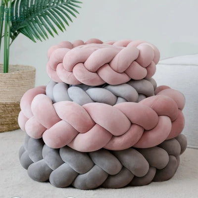 couffin pour chat un sur l'autre