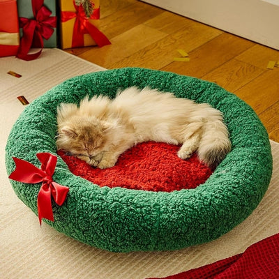 coussin à chat ragdoll dort paisiblement 