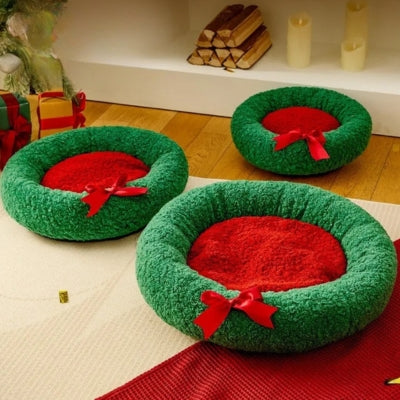 coussin à chat trois tailles sur tapis