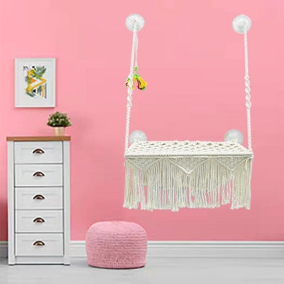 hamac pour chat dans chambre peinte en rose