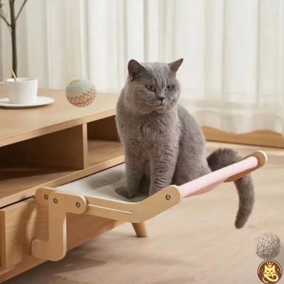 hamac pour chat le belvédère gris rose suspendu table salon chat dessus