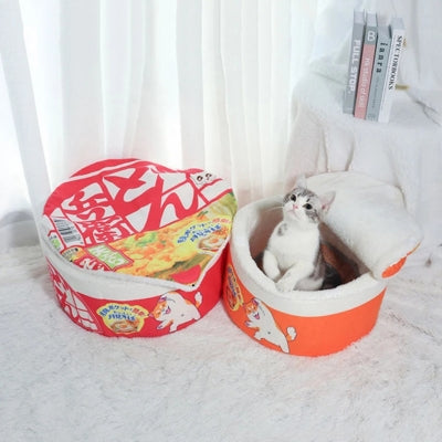 maison chat cocon kawaii orange chaton dedans et rouge