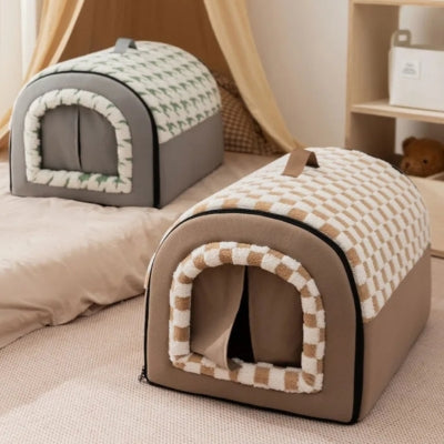 maison pour chaton caramel moquette maison vert gris sur lit