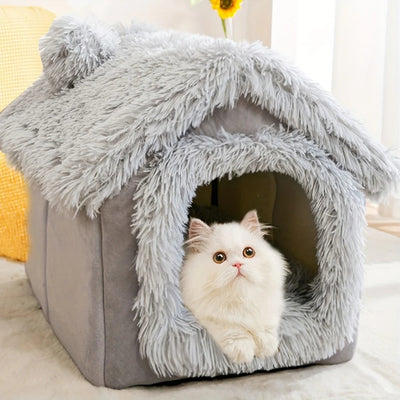 niche pour chaton chat detendu confortablement dedans