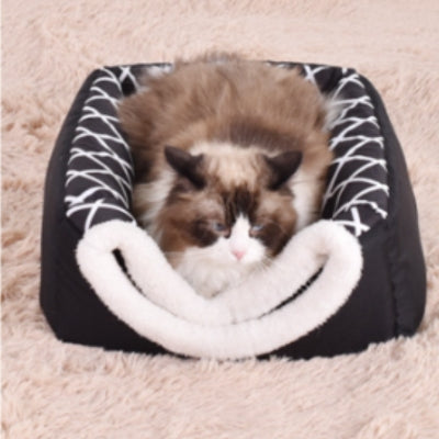 niche pour chaton noire chat relaxant dessus