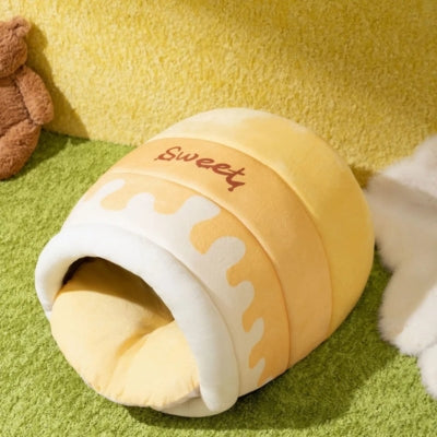 nid chaton jaune miel