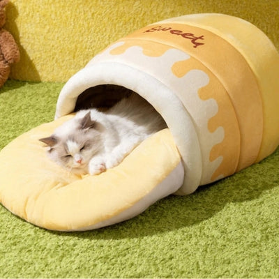 ragdoll endormi dans nid chaton sweet
