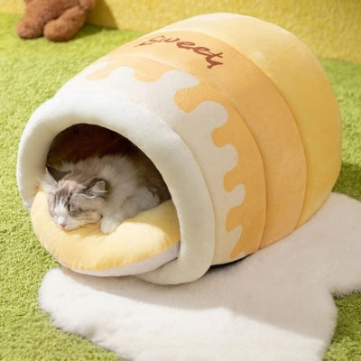 ragdoll fait sieste dans nid chaton sweet