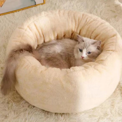 ragdoll lové couffin pour chat crème