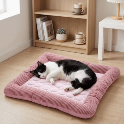 tapis rafraichissant chat noir blanc interieur cosy